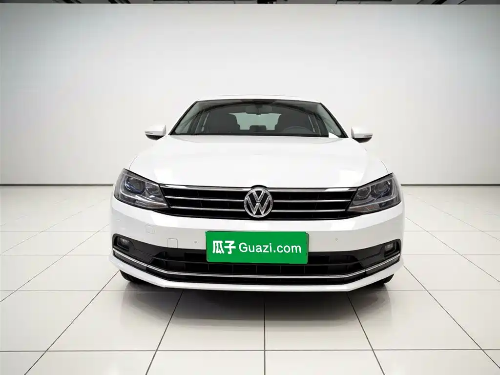 Volkswagen Sagitar 2017 — фото 24
