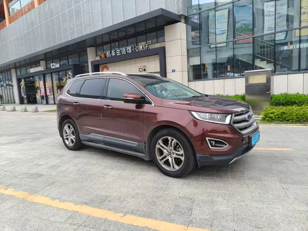 Ford Edge 2018 — фото 3