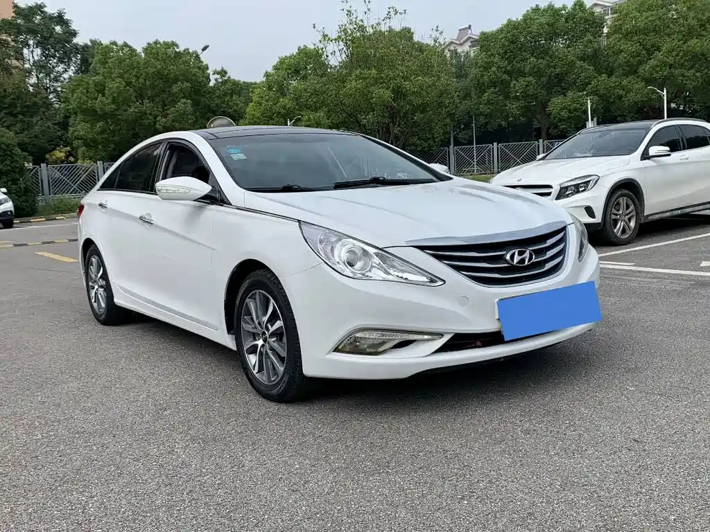 Hyundai Sonata 2013 — фото 3