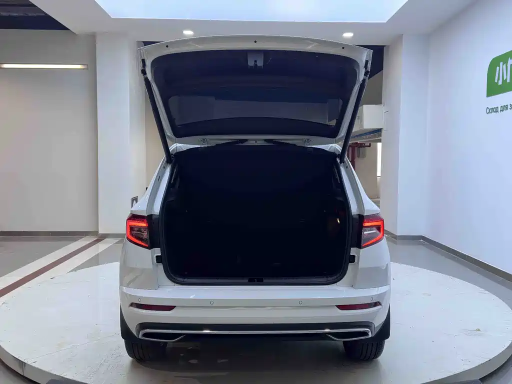 Skoda Karoq 2023 — фото 7