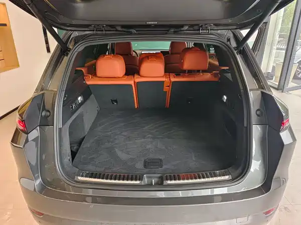 Li Auto L7 2025