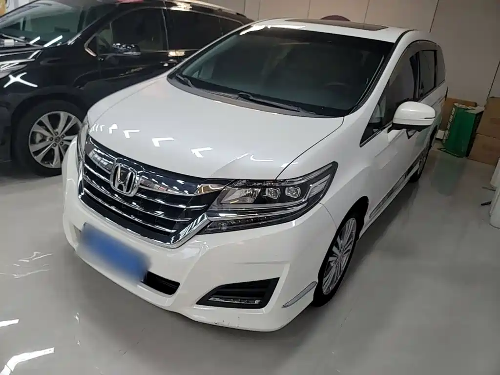 Honda Elysion 2018 — фото 1