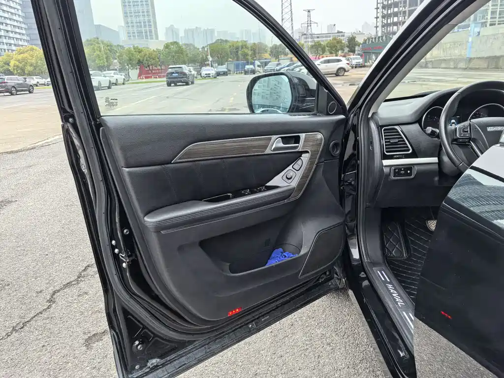 Haval H6 Coupe 2017 — фото 19