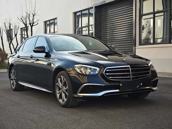 Mercedes-Benz E-Class 2023