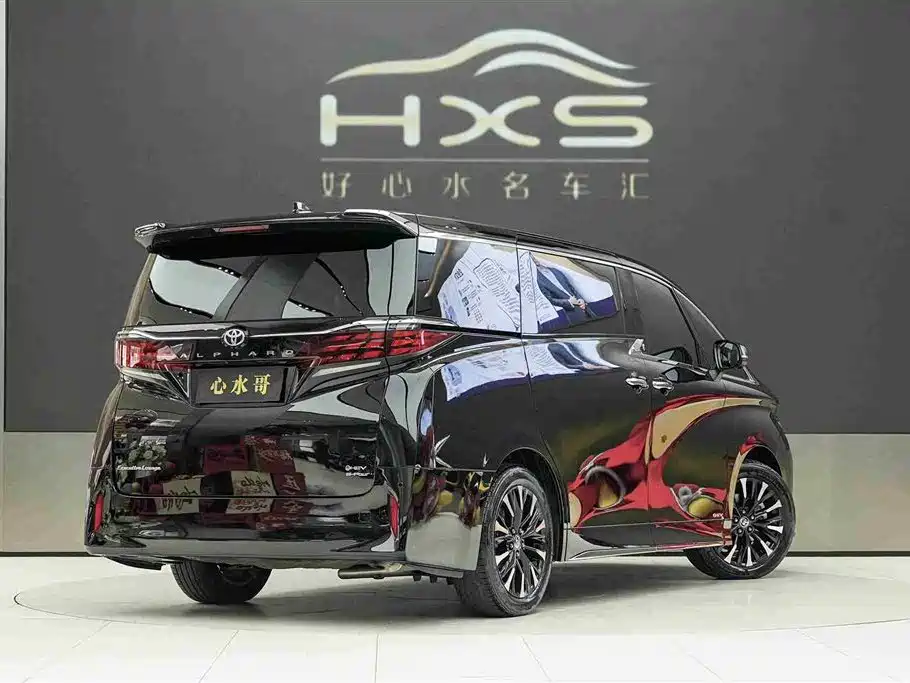 Toyota Alphard 2024 — фото 4