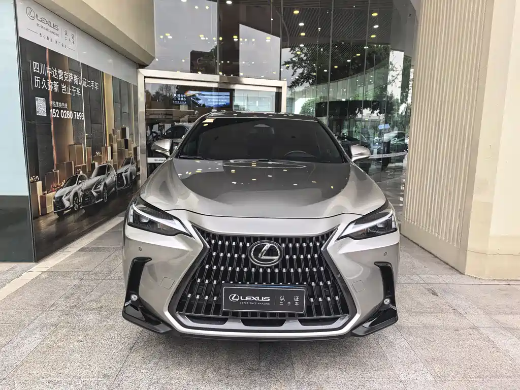 Lexus NX 2023 — фото 1