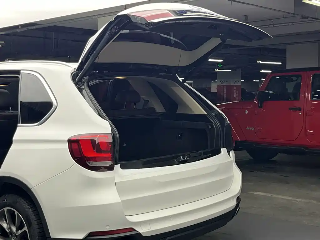 BMW X5 2014 — фото 24