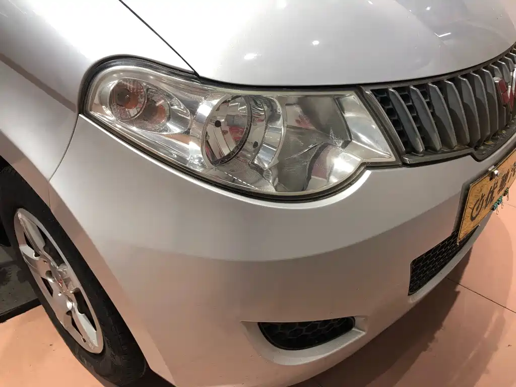 Wuling Hongguang 2014 — фото 16