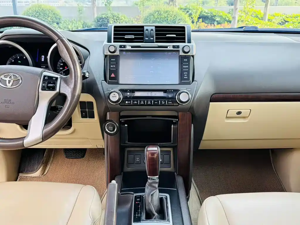 Toyota Prado 2014 — фото 14