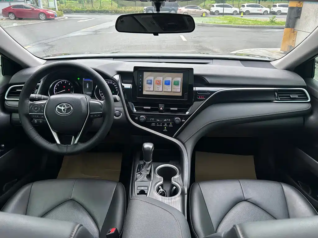 Toyota Camry 2023