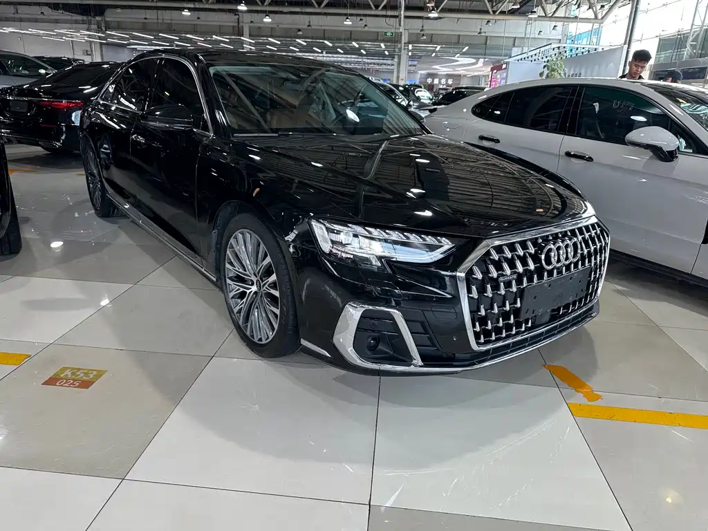 Audi A8 2024