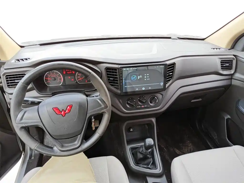 Wuling Hongguang V 2022 — фото 10