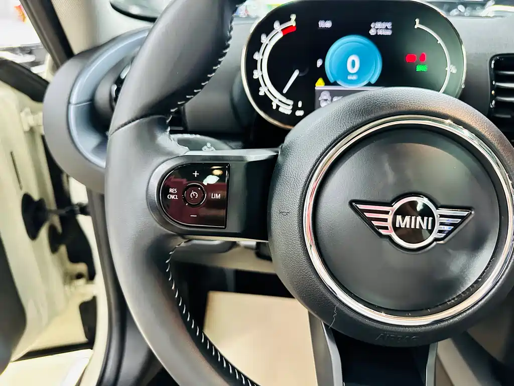 MINI Clubman 2021 — фото 47