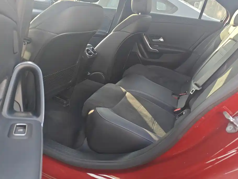 Mercedes-Benz A-Class 2020 — фото 11