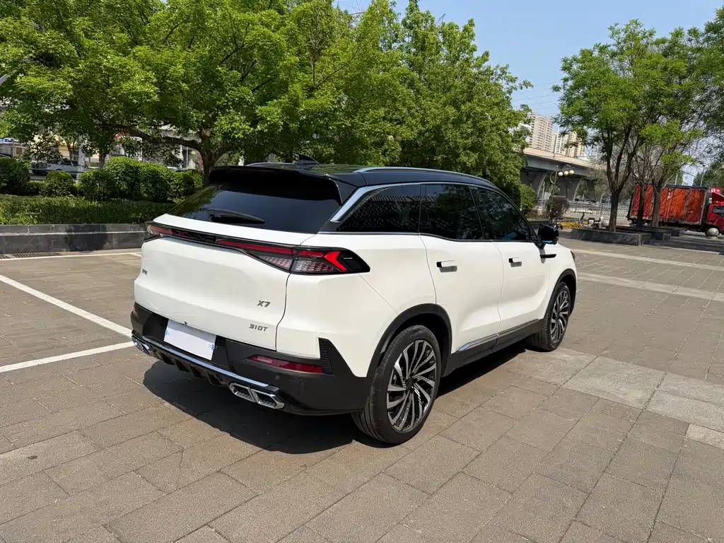 BAIC X7 2023 — фото 7