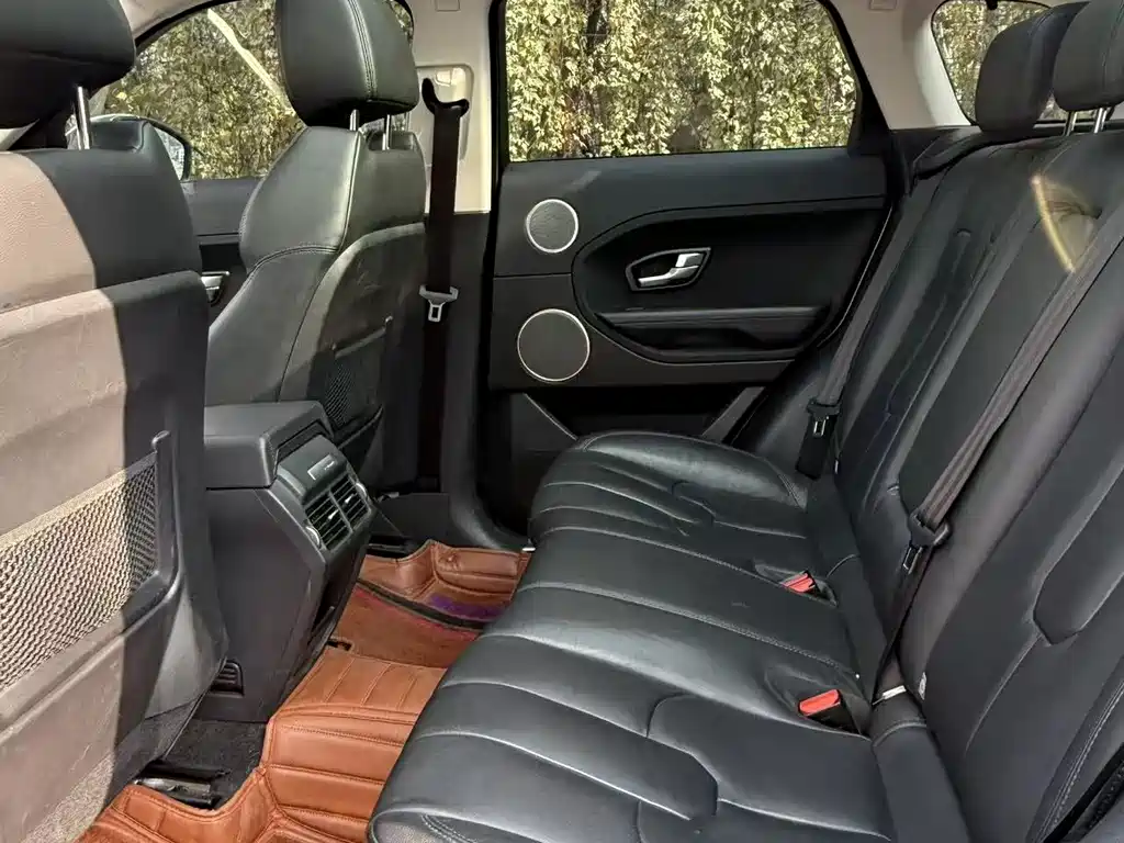 Land Rover Evoque 2015 — фото 10