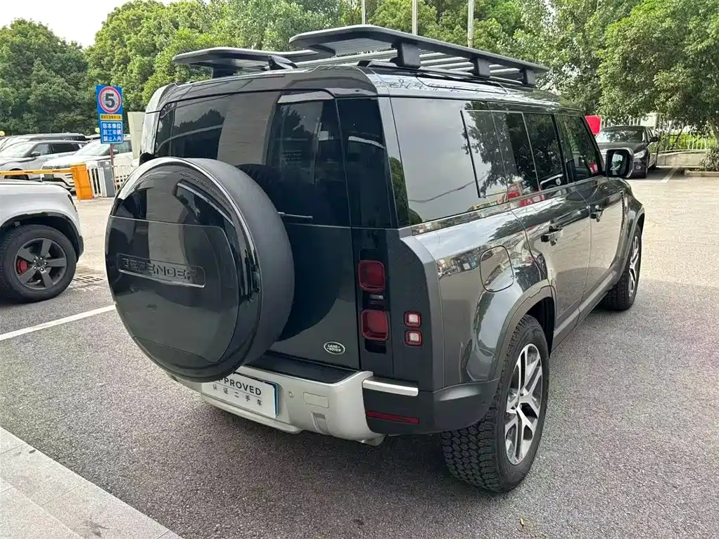 Land Rover Defender 2025 — фото 6