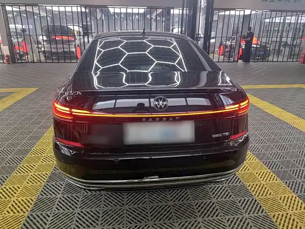 Volkswagen Passat 2024