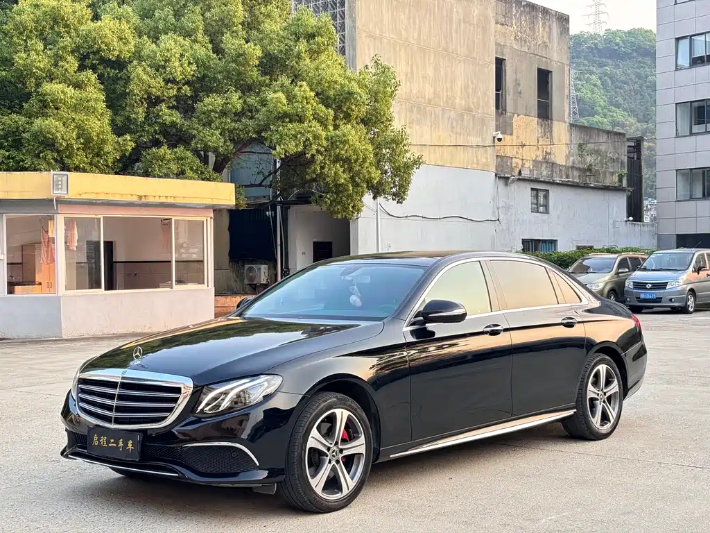 Mercedes-Benz E-Class 2019 — фото 1