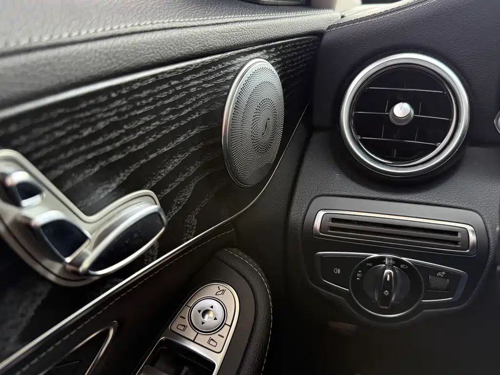 Mercedes-Benz C-Class 2016 — фото 16