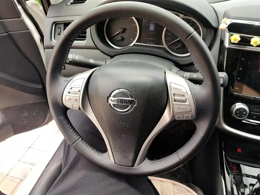 Nissan Tiida 2023 — фото 15