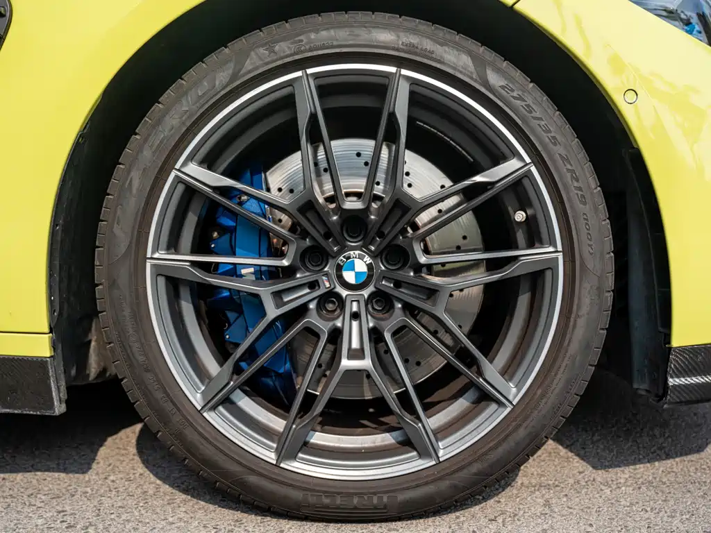 BMW M4 2021 — фото 17