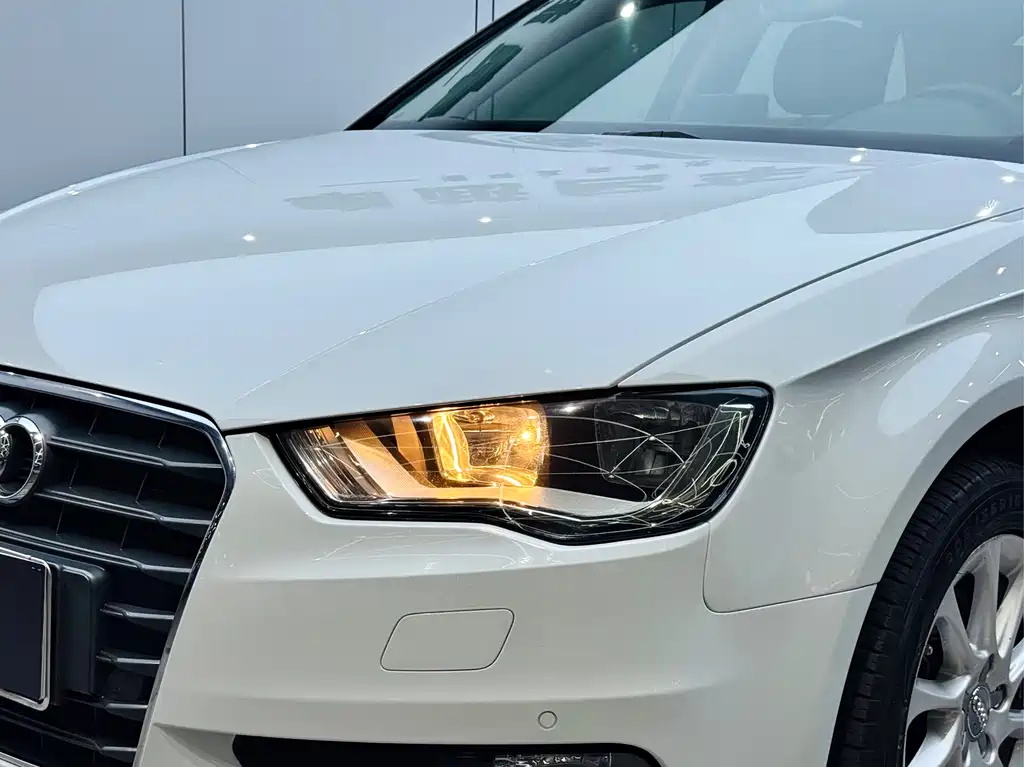 Audi A3 2015 — фото 16
