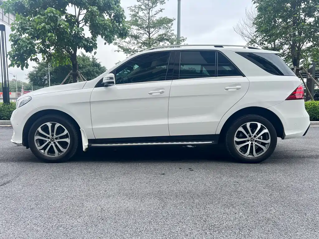 Mercedes-Benz GLE 2018 — фото 7