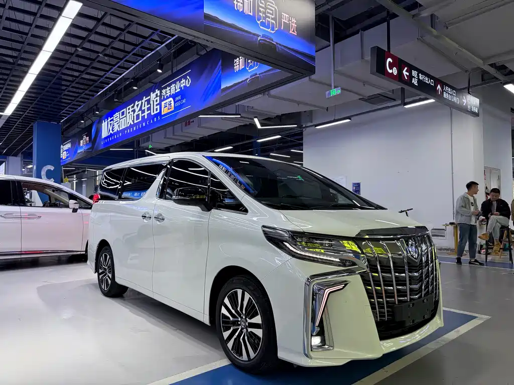 Toyota Alphard 2018 — фото 3
