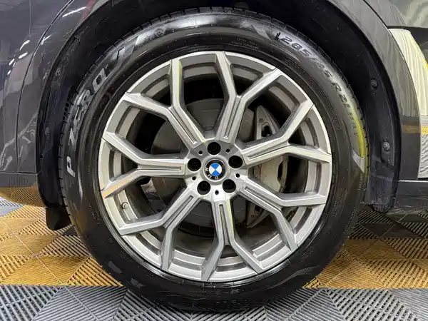 BMW X7 2019
