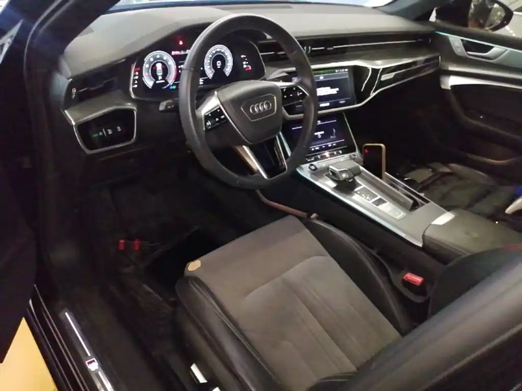 Audi A6L 2023 — фото 10