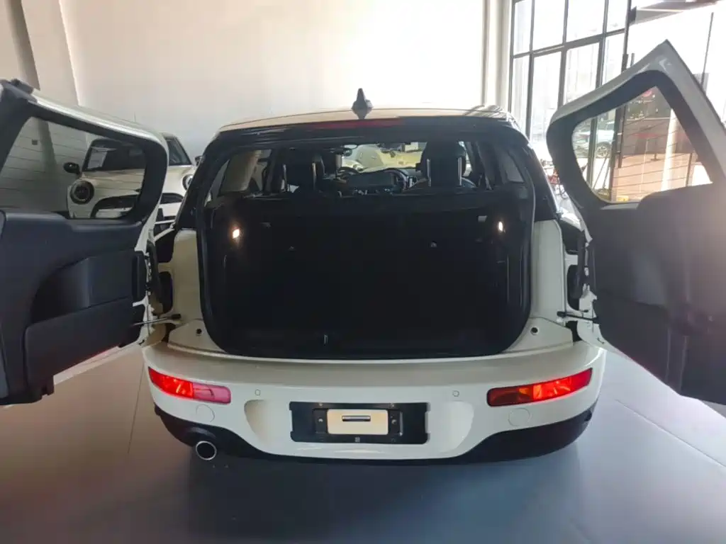 MINI Clubman 2020 — фото 19