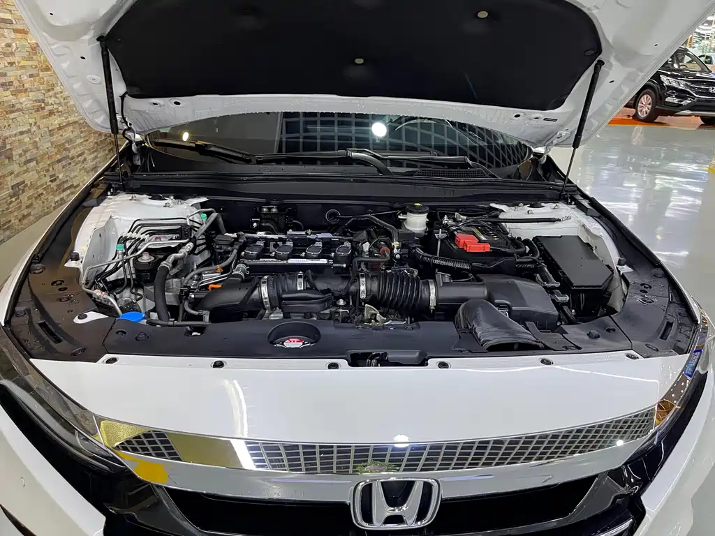Honda Accord 2023 — фото 18