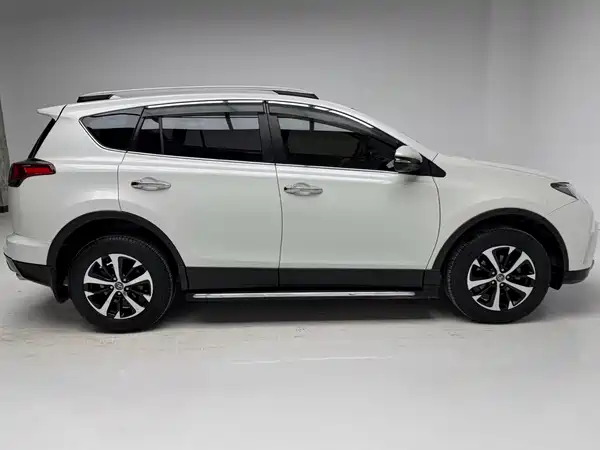 Toyota RAV4 2016