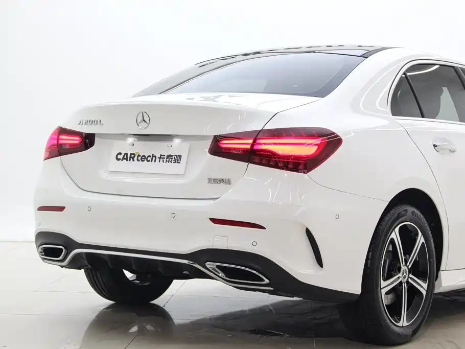 Mercedes-Benz A-Class 2024 — фото 11