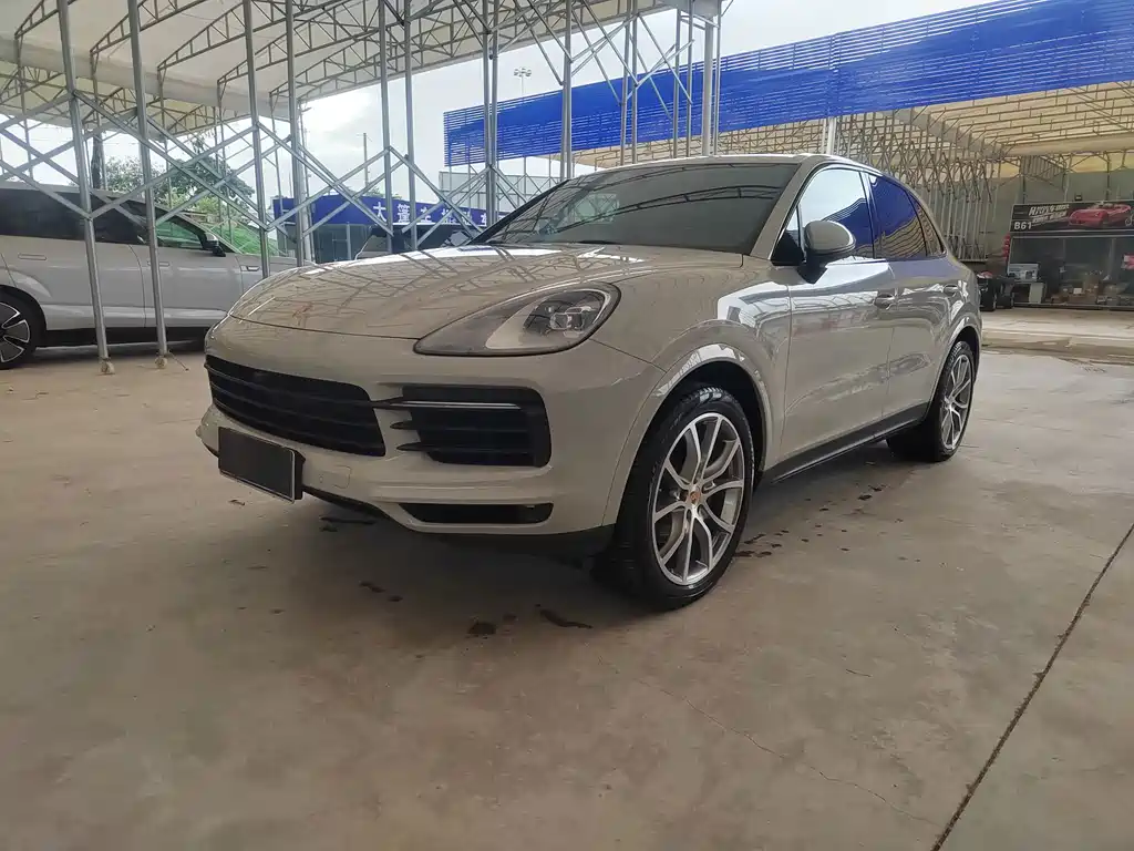 Porsche Cayenne 2021 — фото 1