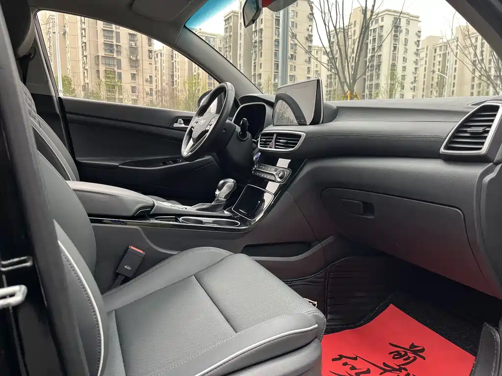 Hyundai Tucson 2019 — фото 10