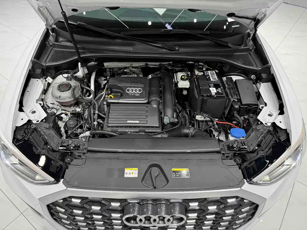 Audi Q3 Sportback 2022 — фото 13