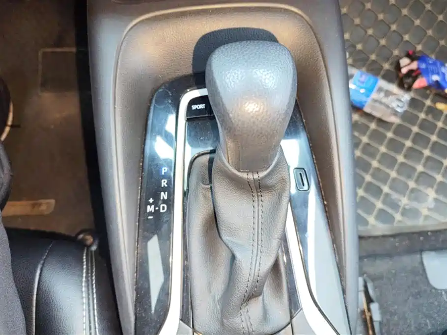 Toyota Corolla 2021 — фото 16