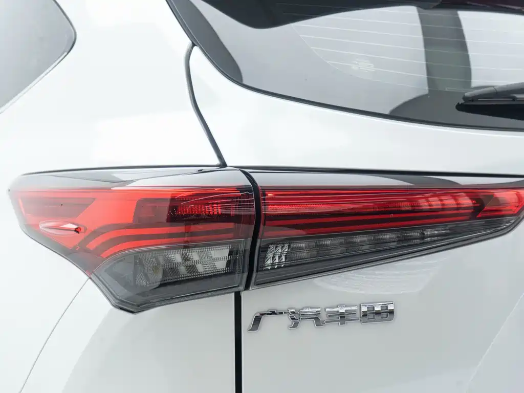 Toyota Highlander 2025 — фото 19