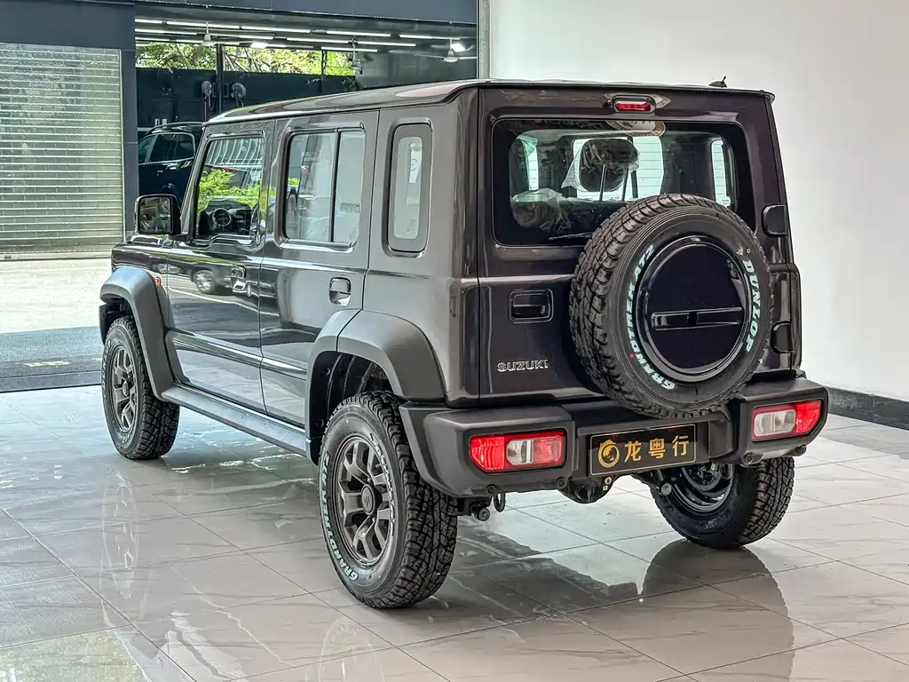 Suzuki Jimny — фото 4