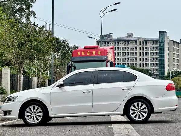 Volkswagen Lavida 2014