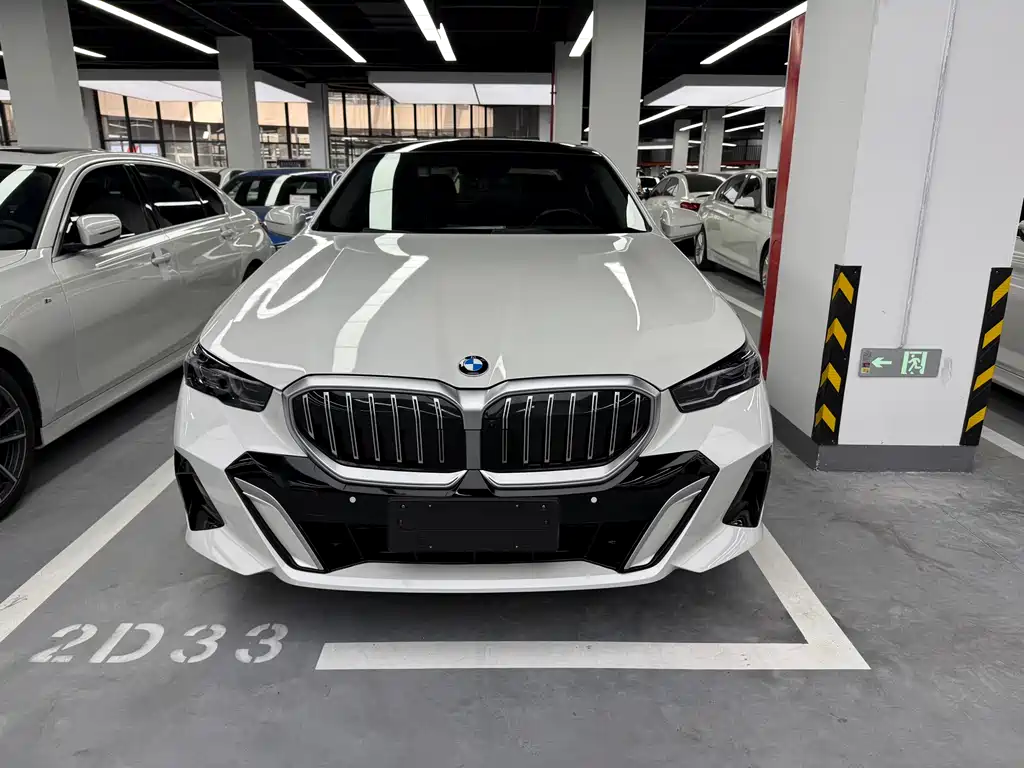 BMW 5 Series 2024