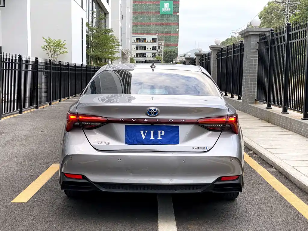 Toyota Avalon 2022 — фото 16