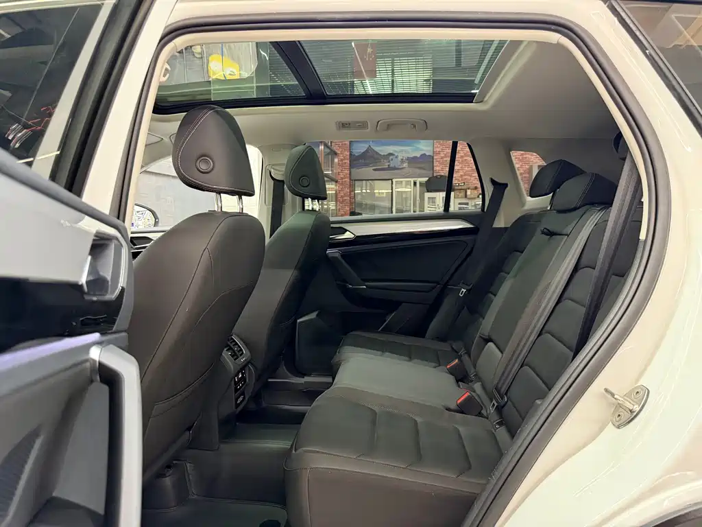 Volkswagen Tayron 2022 — фото 22