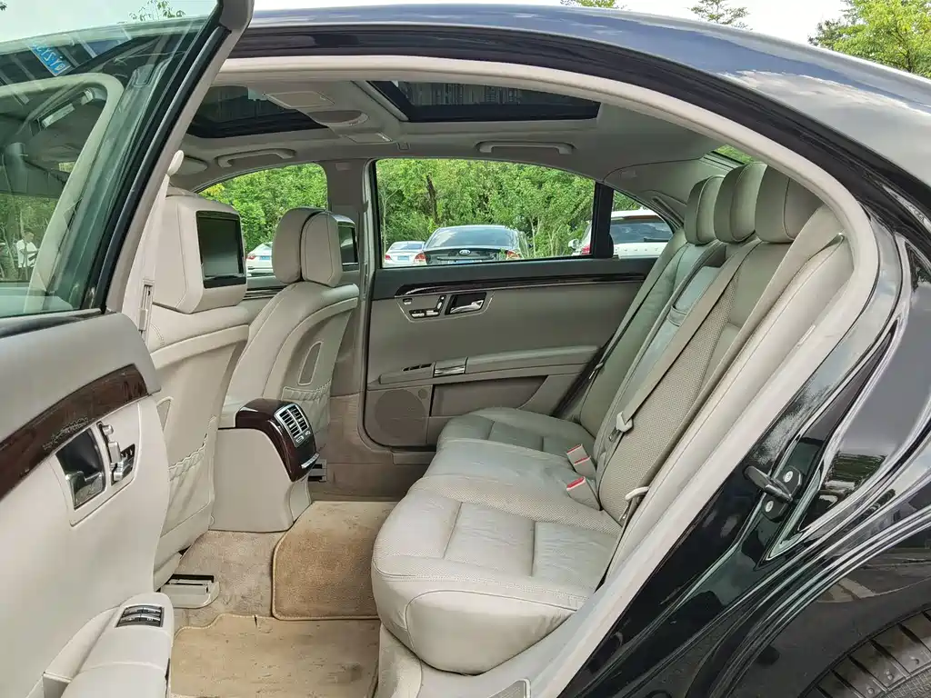 Mercedes-Benz S-Class 2010 — фото 11