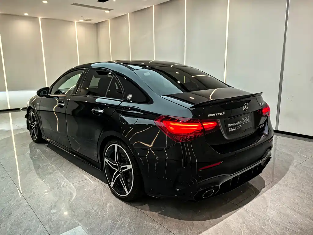 Mercedes-Benz A-Class AMG 2024 — фото 13