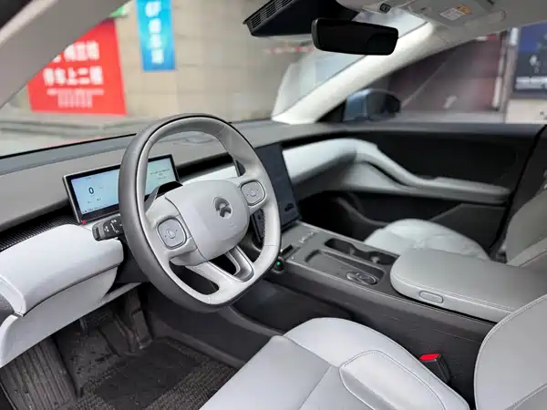 NIO ET5 2023
