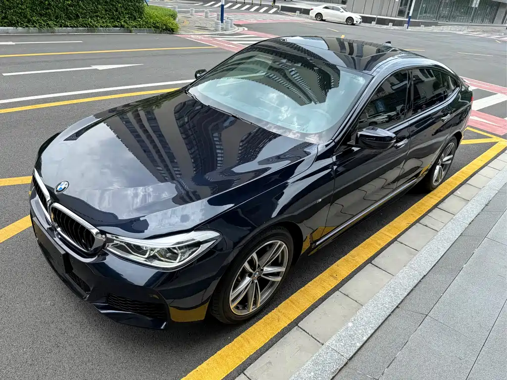 BMW 6 Series GT 2018 — фото 10