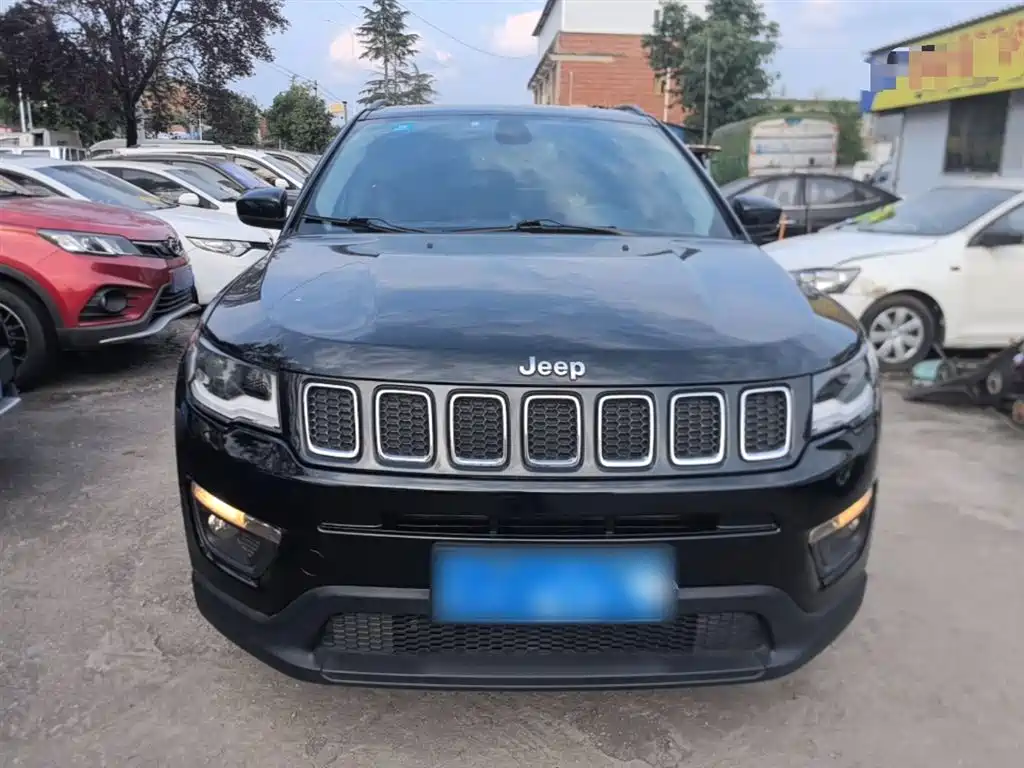 Jeep Compass 2017 — фото 3